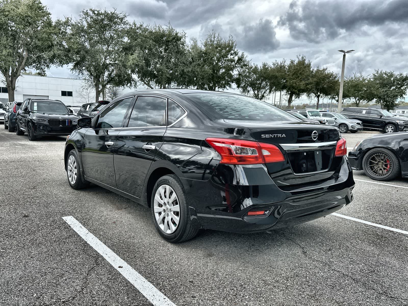 Thumbnail: 2019 Nissan Sentra - 4