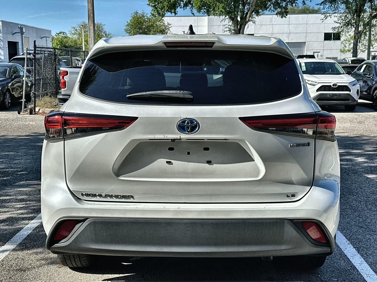 Thumbnail: 2022 Toyota Highlander - 6