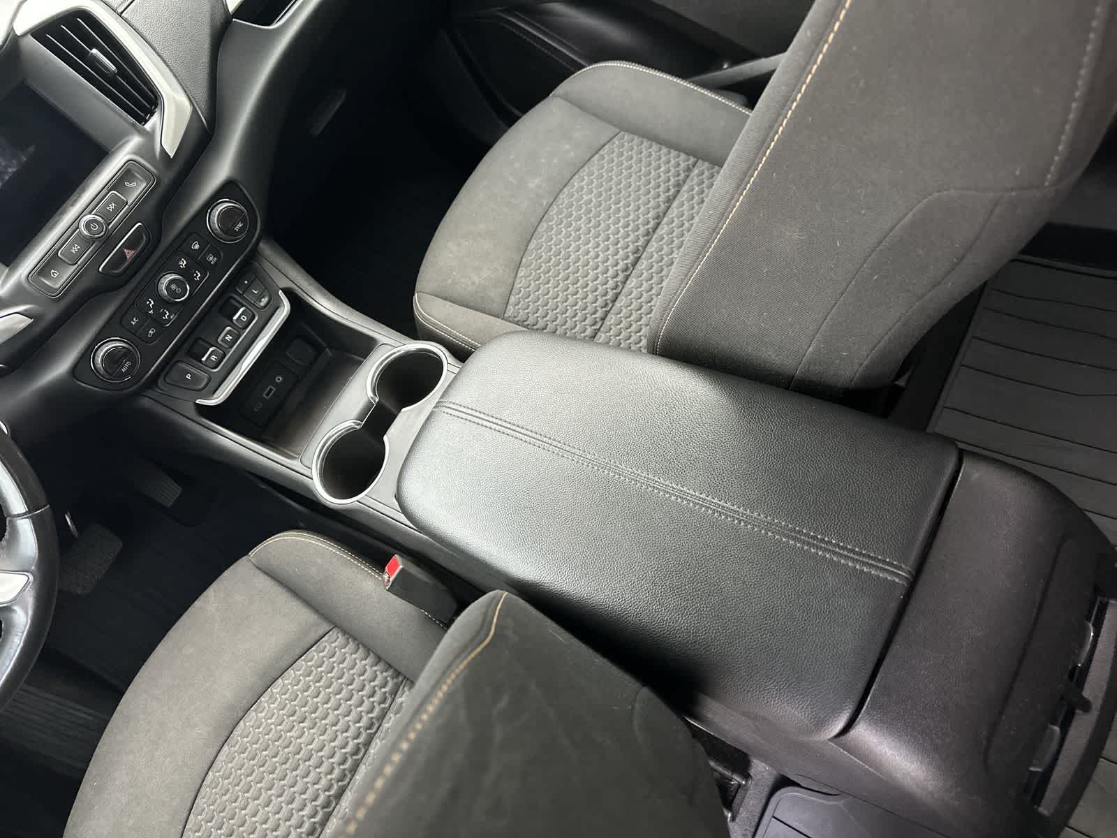 Thumbnail: 2018 GMC Terrain - 16