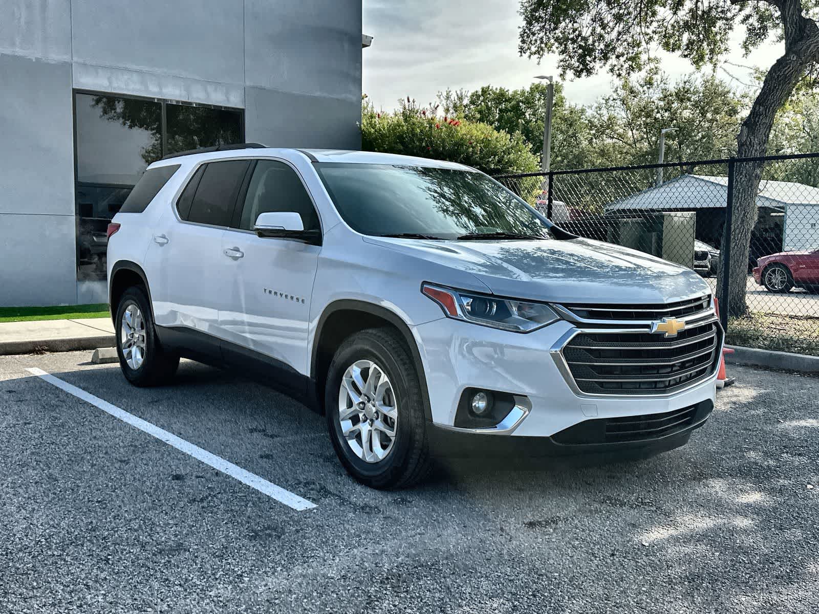 Thumbnail: 2019 Chevrolet Traverse - 11