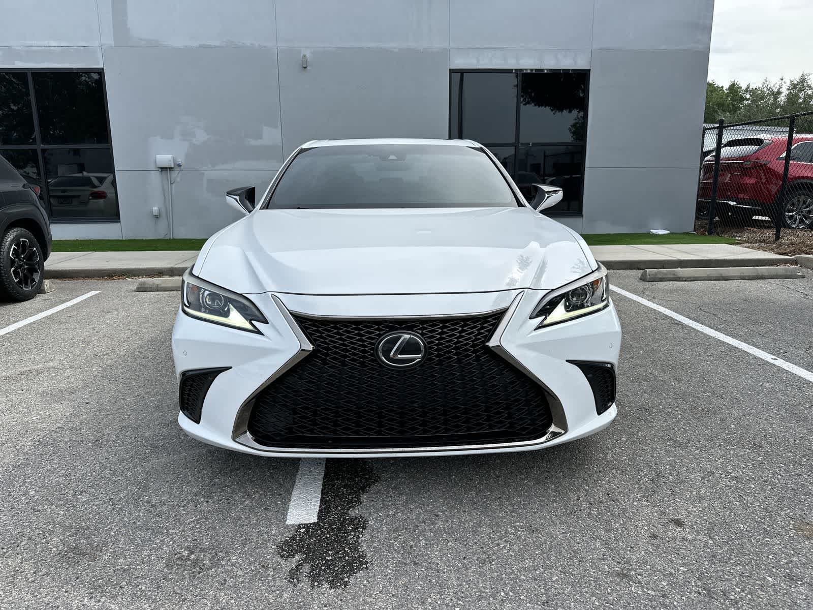 Thumbnail: 2019 Lexus ES - 12