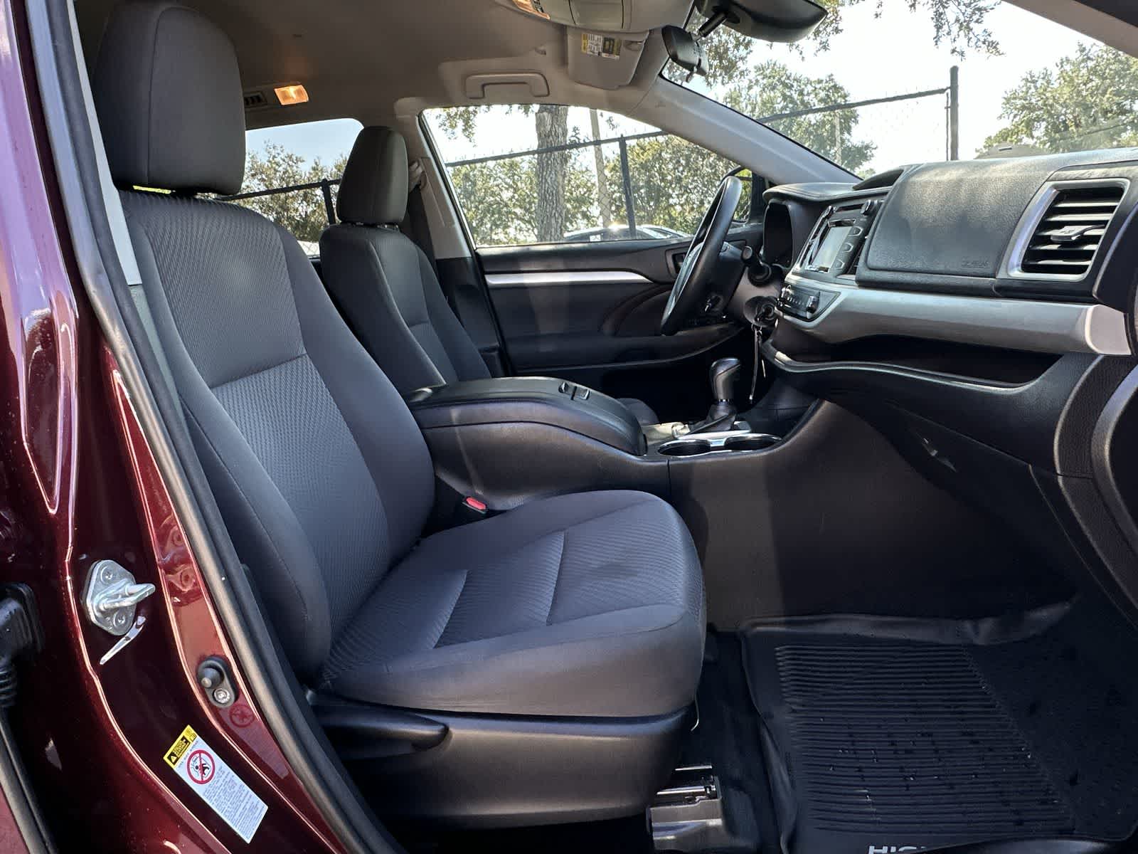 Thumbnail: 2018 Toyota Highlander - 14