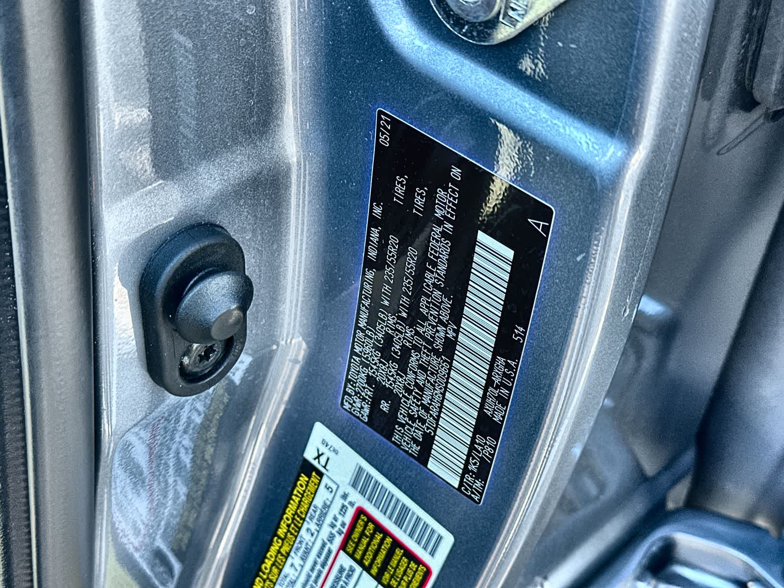 Thumbnail: 2021 Toyota Highlander - 21