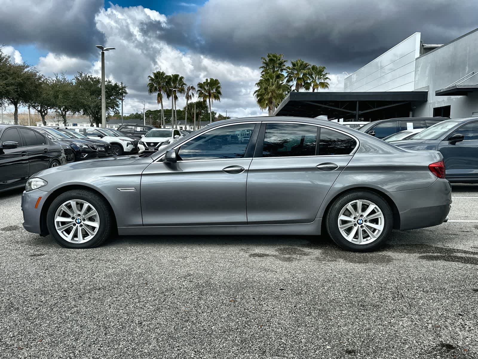 Thumbnail: 2015 BMW 5 Series - 5
