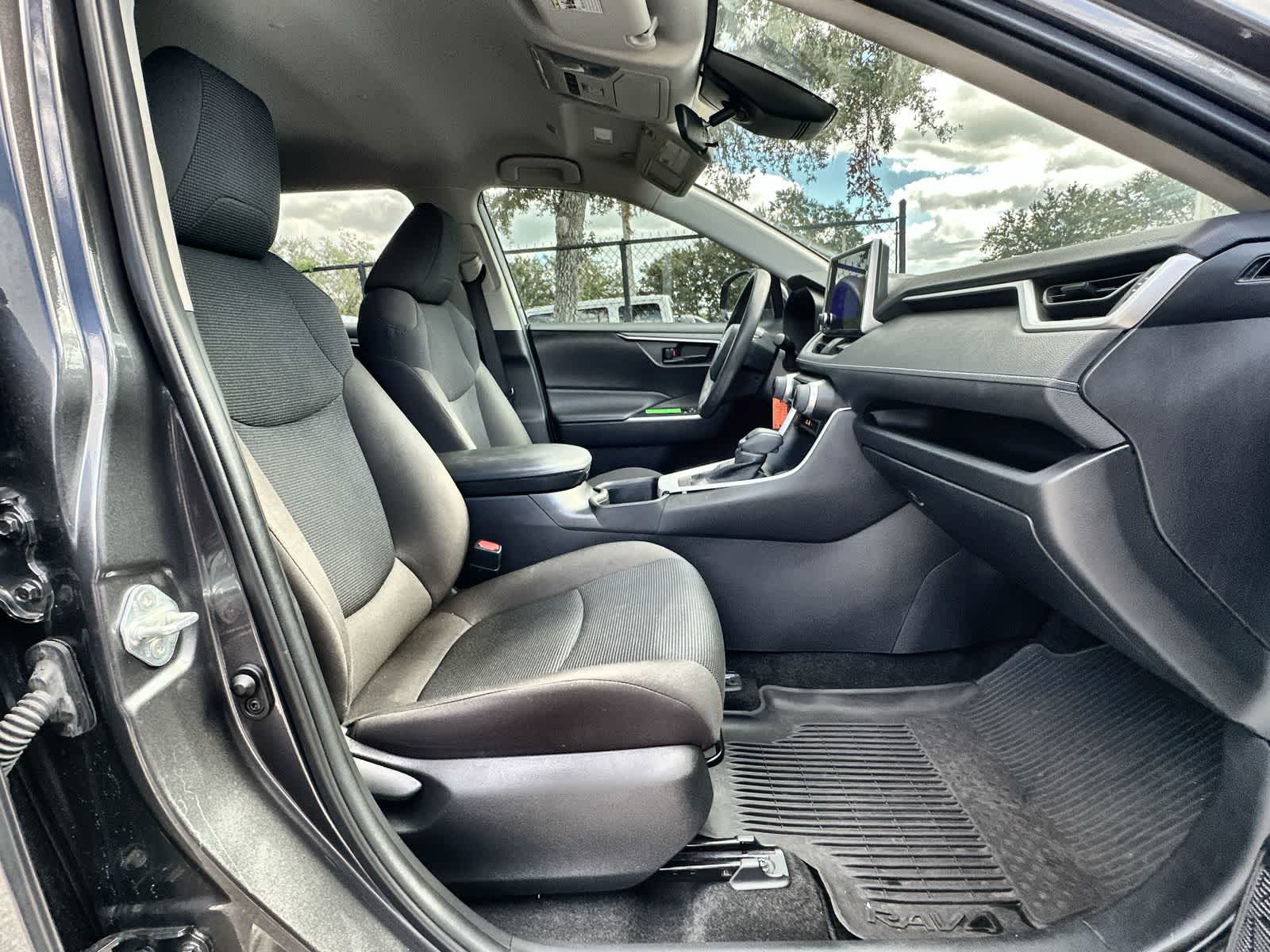 Thumbnail: 2023 Toyota RAV4 - 18