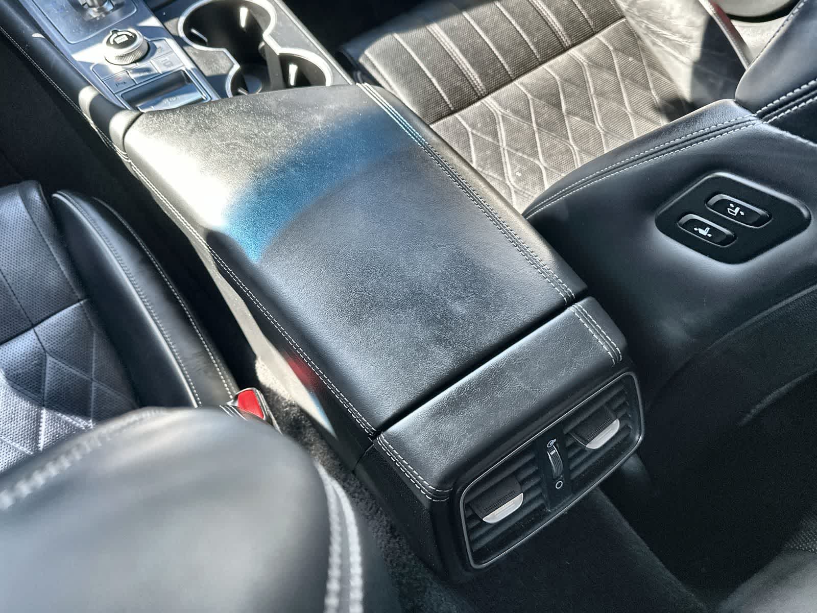 Thumbnail: 2021 Genesis G70 - 16