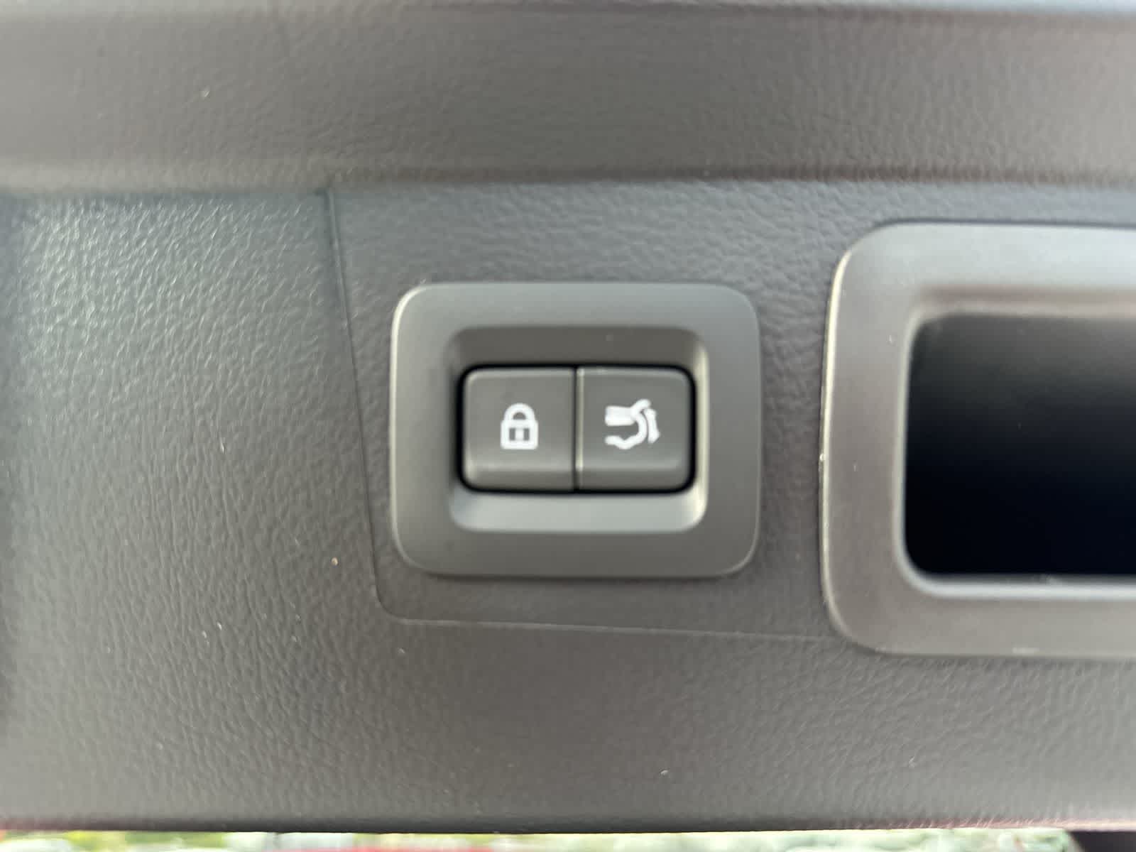 Thumbnail: 2026 Mazda CX-50 - 16