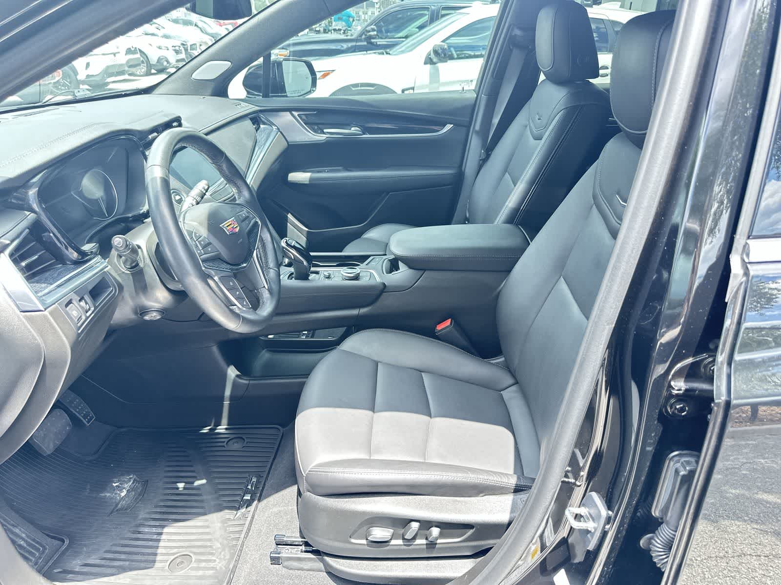 Thumbnail: 2024 Cadillac XT5 - 2