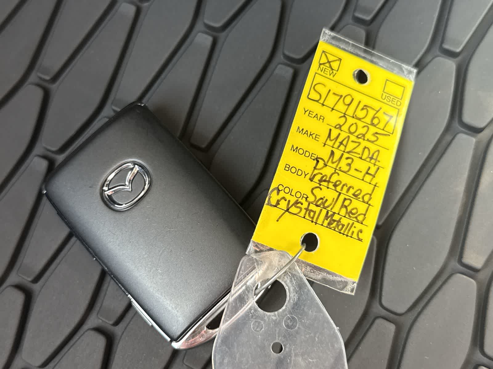 Thumbnail: 2025 Mazda Mazda3 - 20