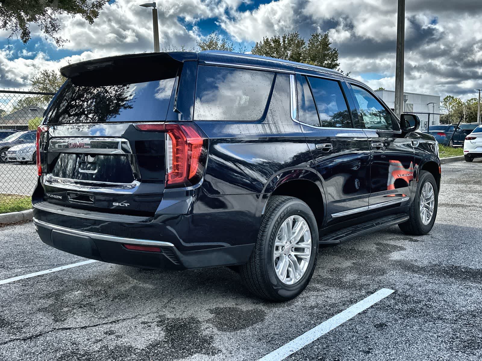 Thumbnail: 2024 GMC Yukon - 8