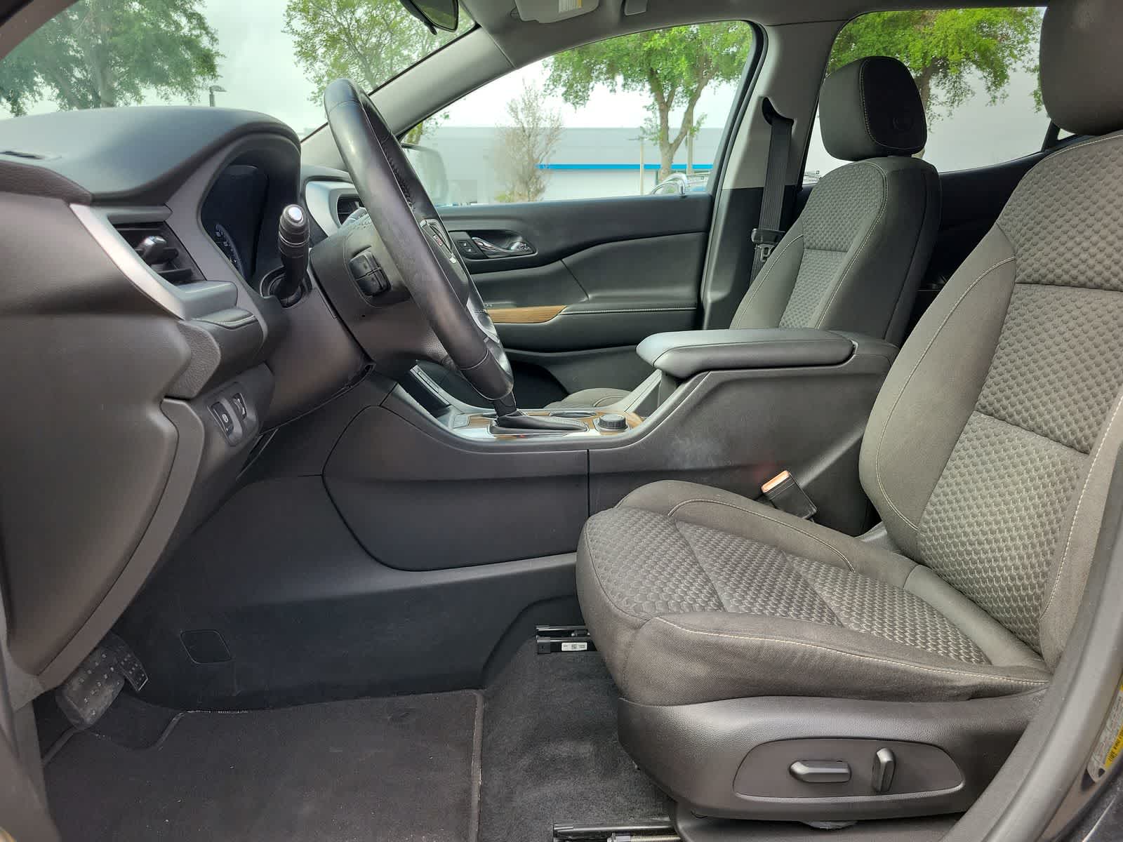2017 GMC Acadia SLE 15