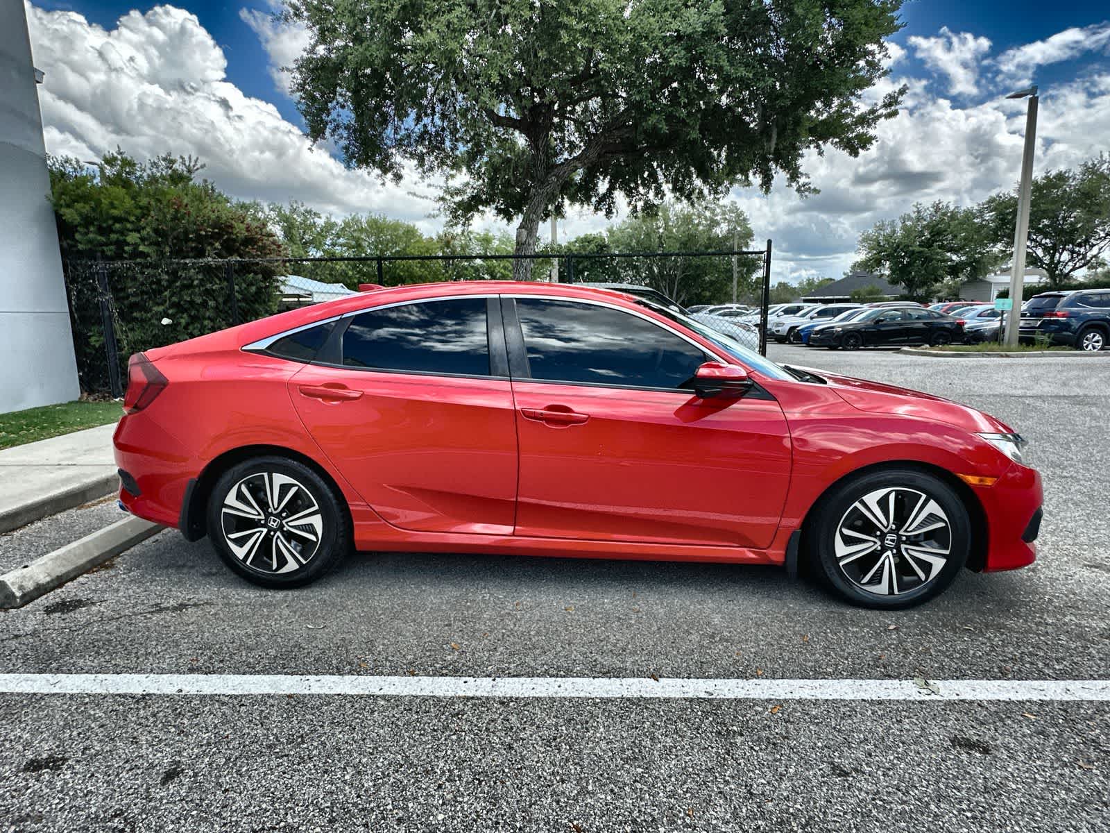 Thumbnail: 2018 Honda Civic - 10