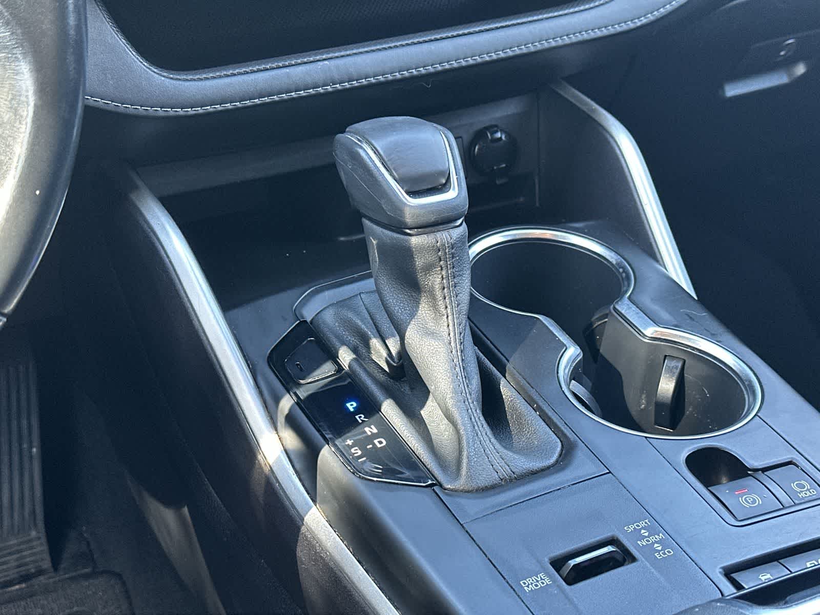 Thumbnail: 2022 Toyota Highlander - 17