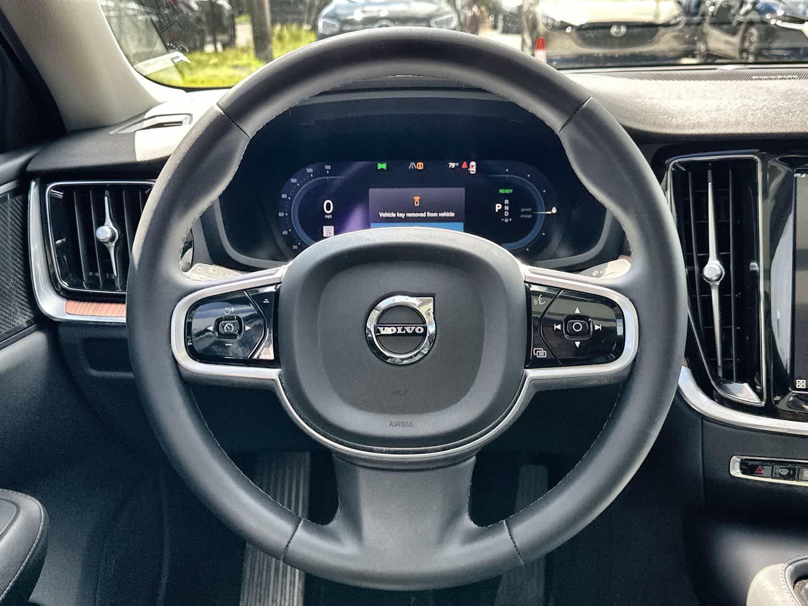 Thumbnail: 2023 Volvo S60 - 21