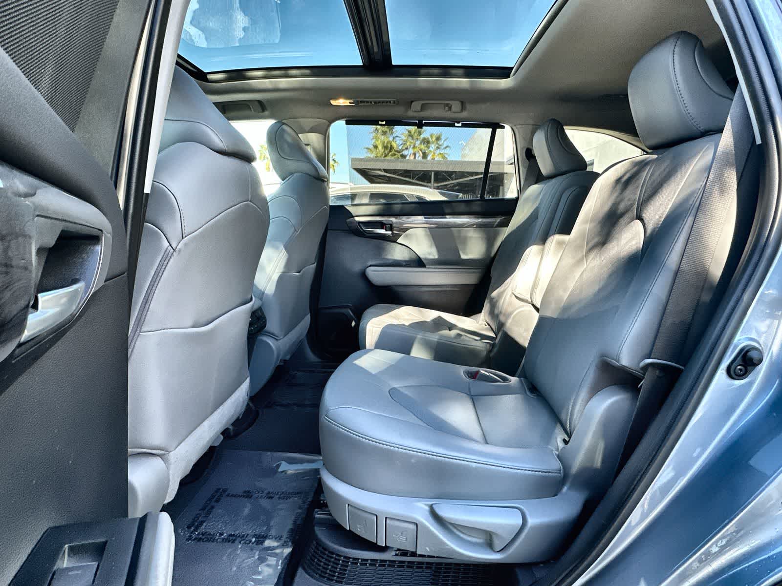 Thumbnail: 2021 Toyota Highlander - 13