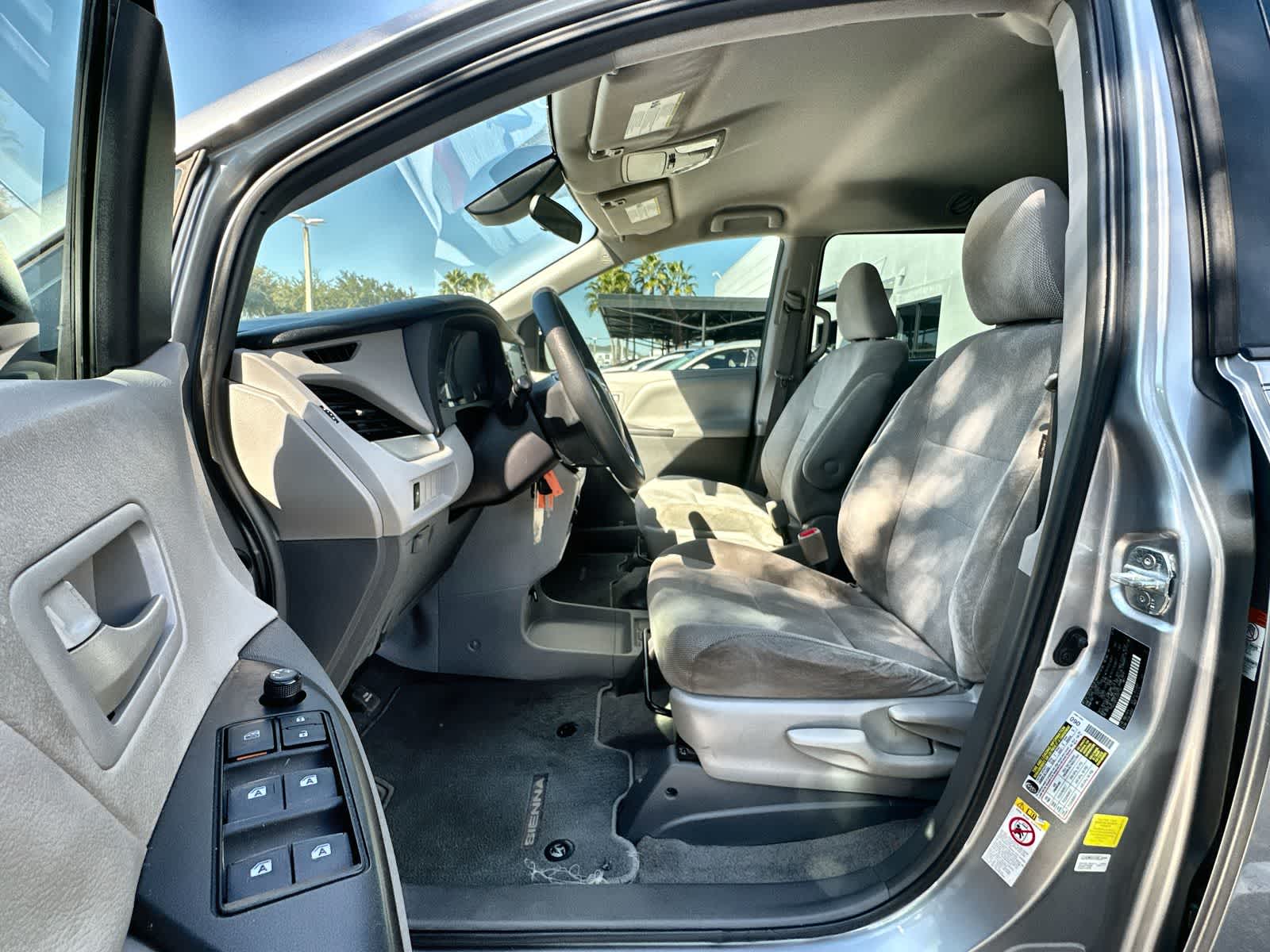 Thumbnail: 2018 Toyota Sienna - 2