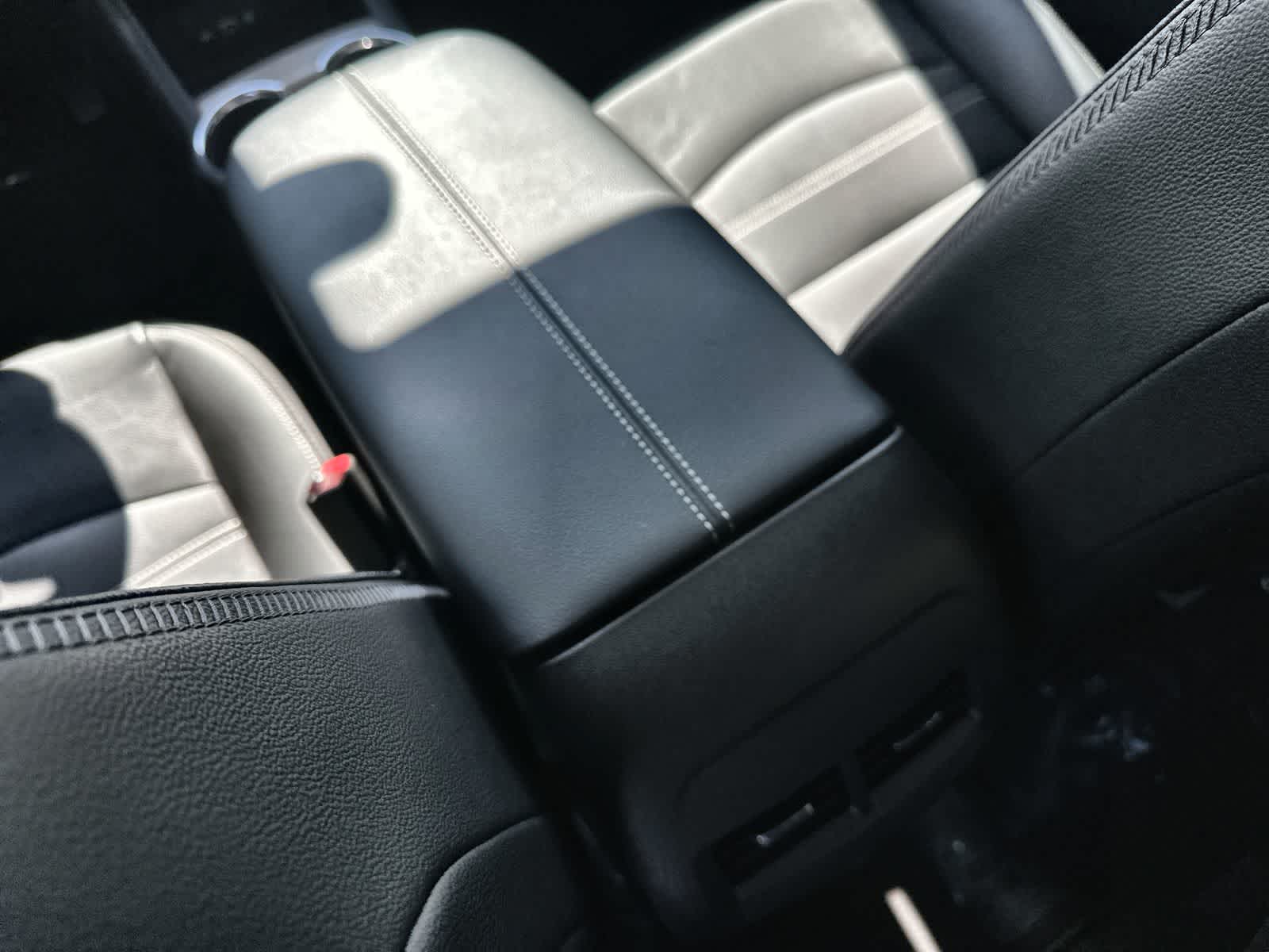 Thumbnail: 2022 GMC Terrain - 22