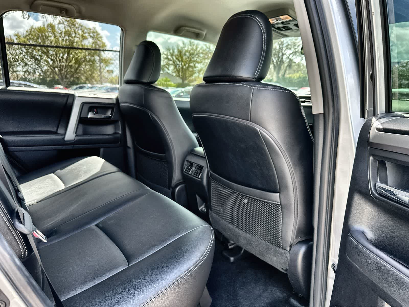 Thumbnail: 2022 Toyota 4Runner - 17