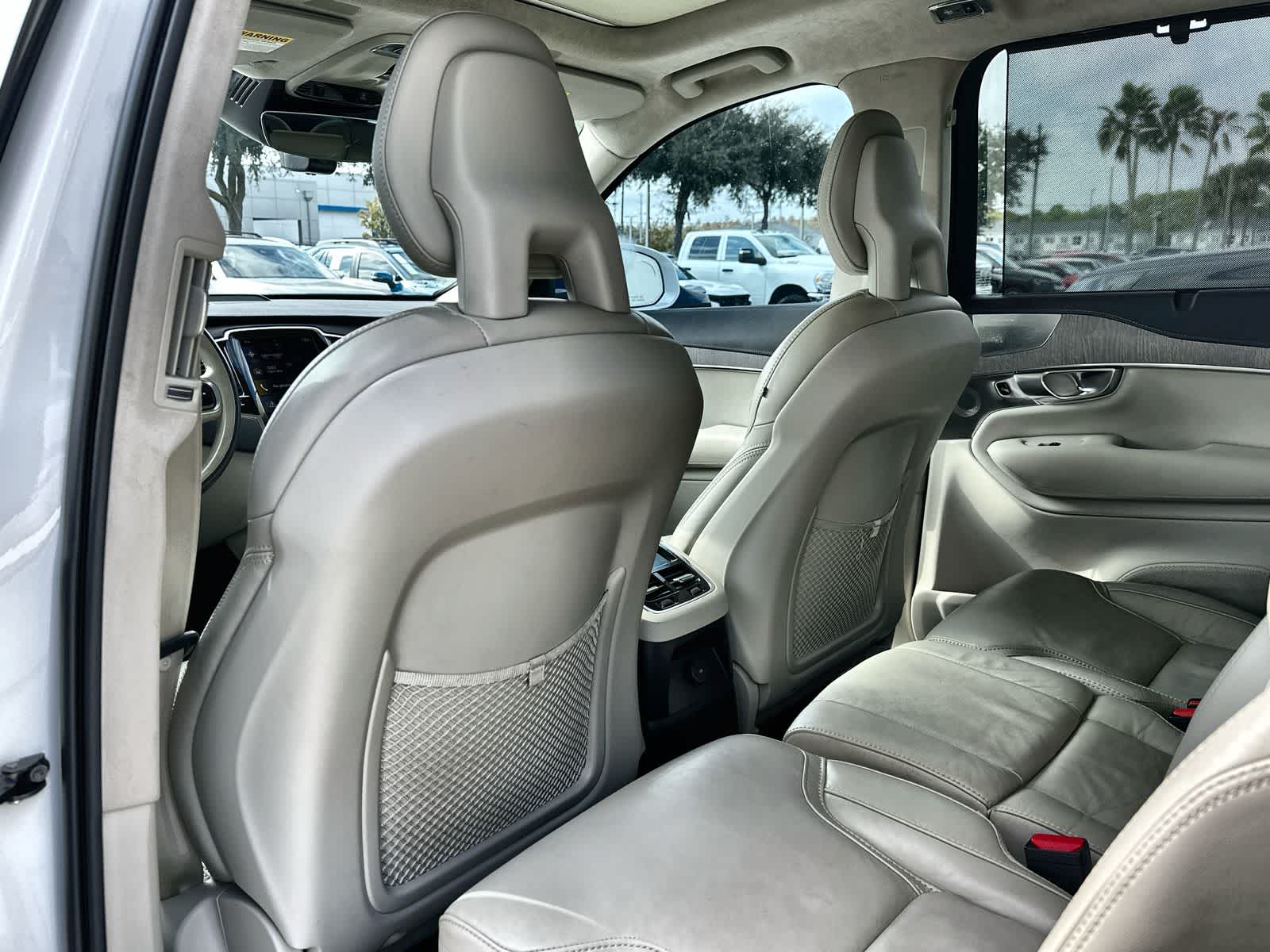 Thumbnail: 2022 Volvo XC90 - 12