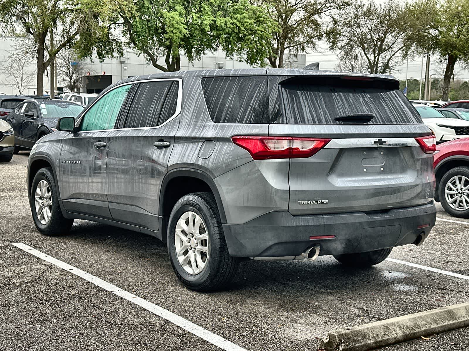 Thumbnail: 2021 Chevrolet Traverse - 6