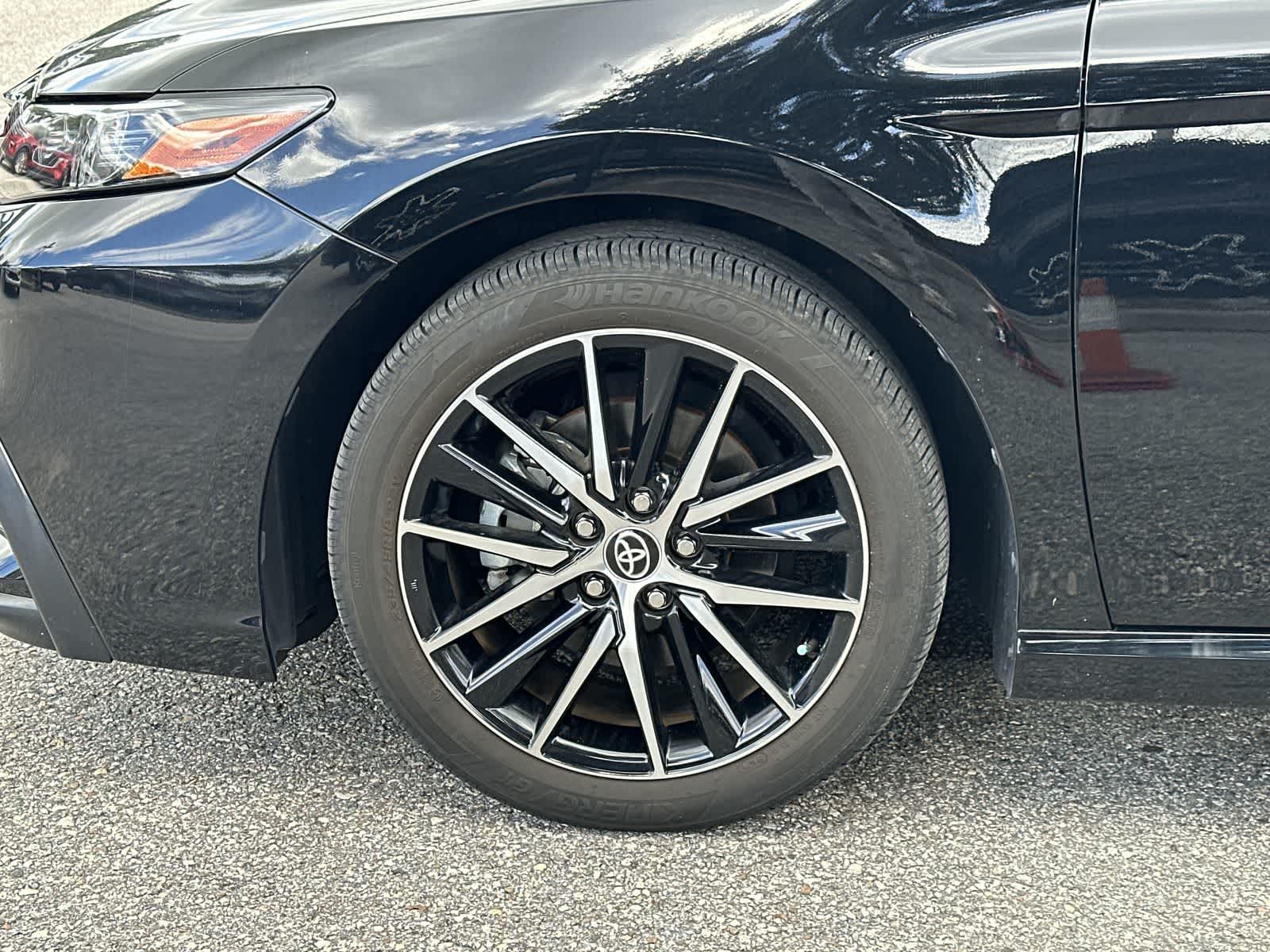 Thumbnail: 2022 Toyota Camry - 8