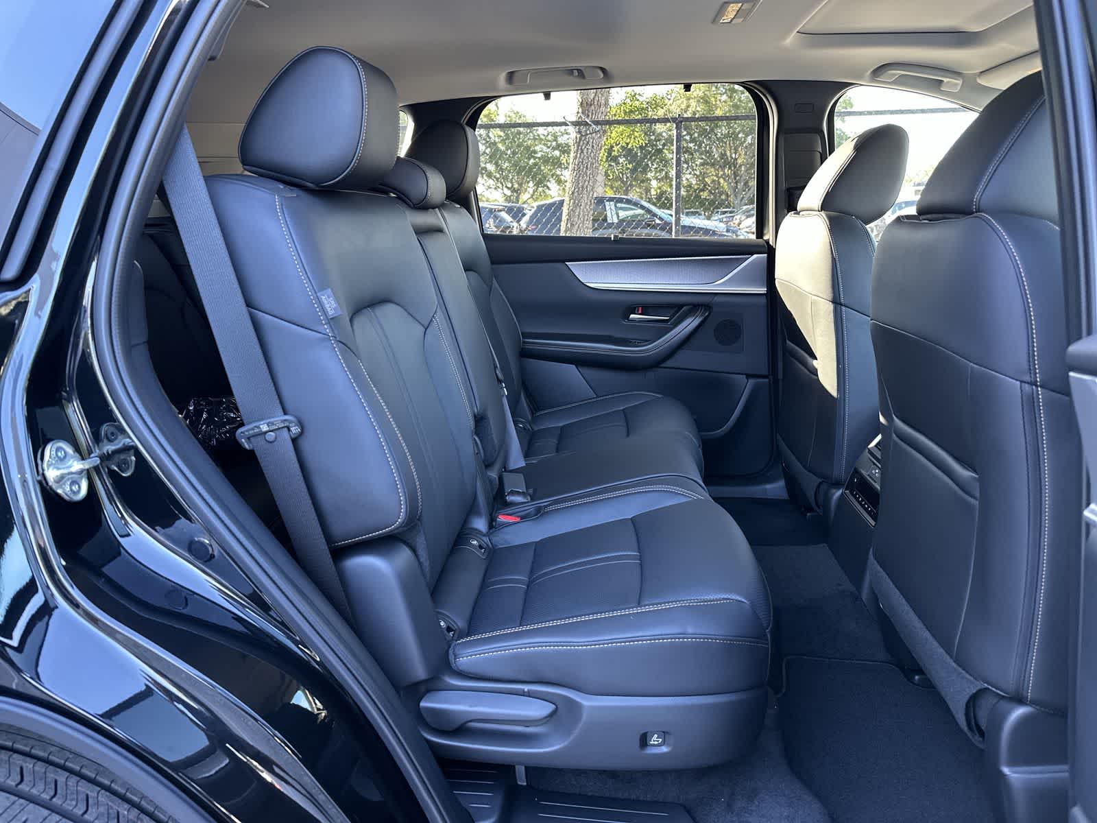 Thumbnail: 2026 Mazda CX-90 - 18