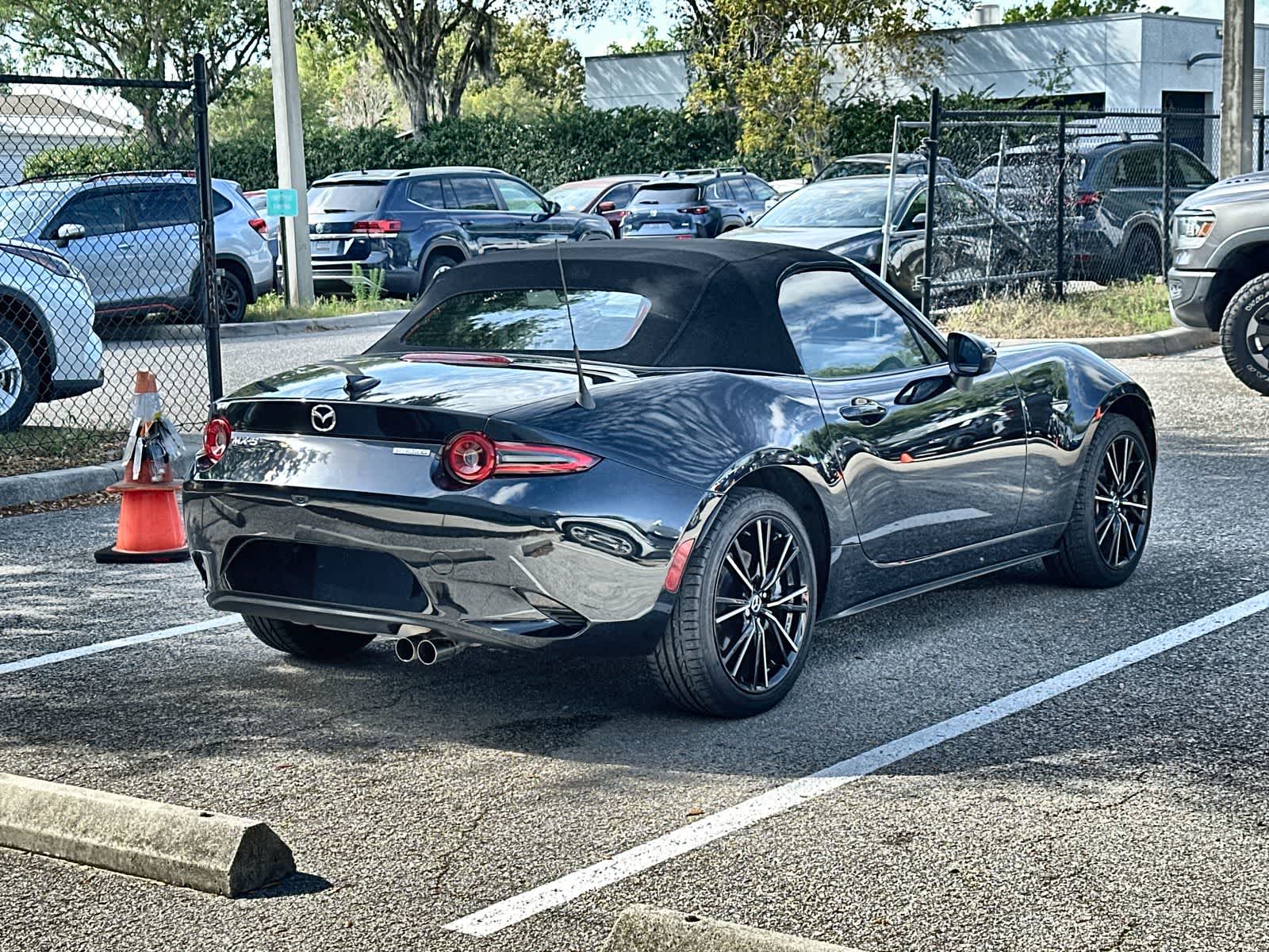 Thumbnail: 2025 Mazda MX-5 Miata - 6