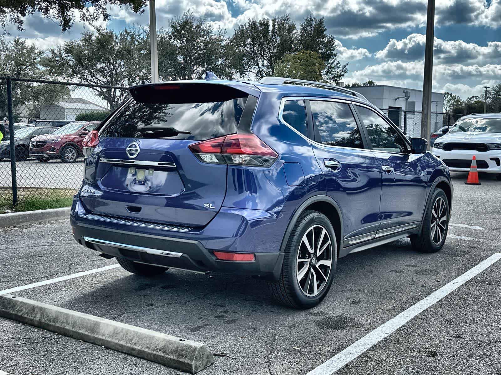 Thumbnail: 2018 Nissan Rogue - 8