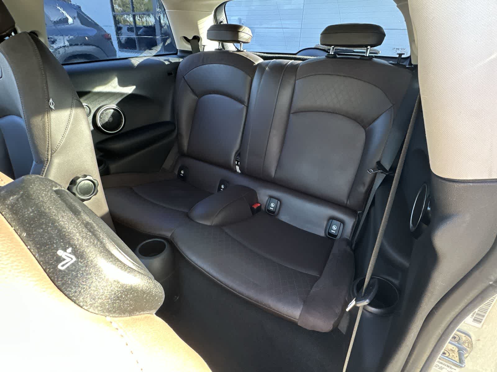 Thumbnail: 2014 MINI Cooper Hardtop - 4