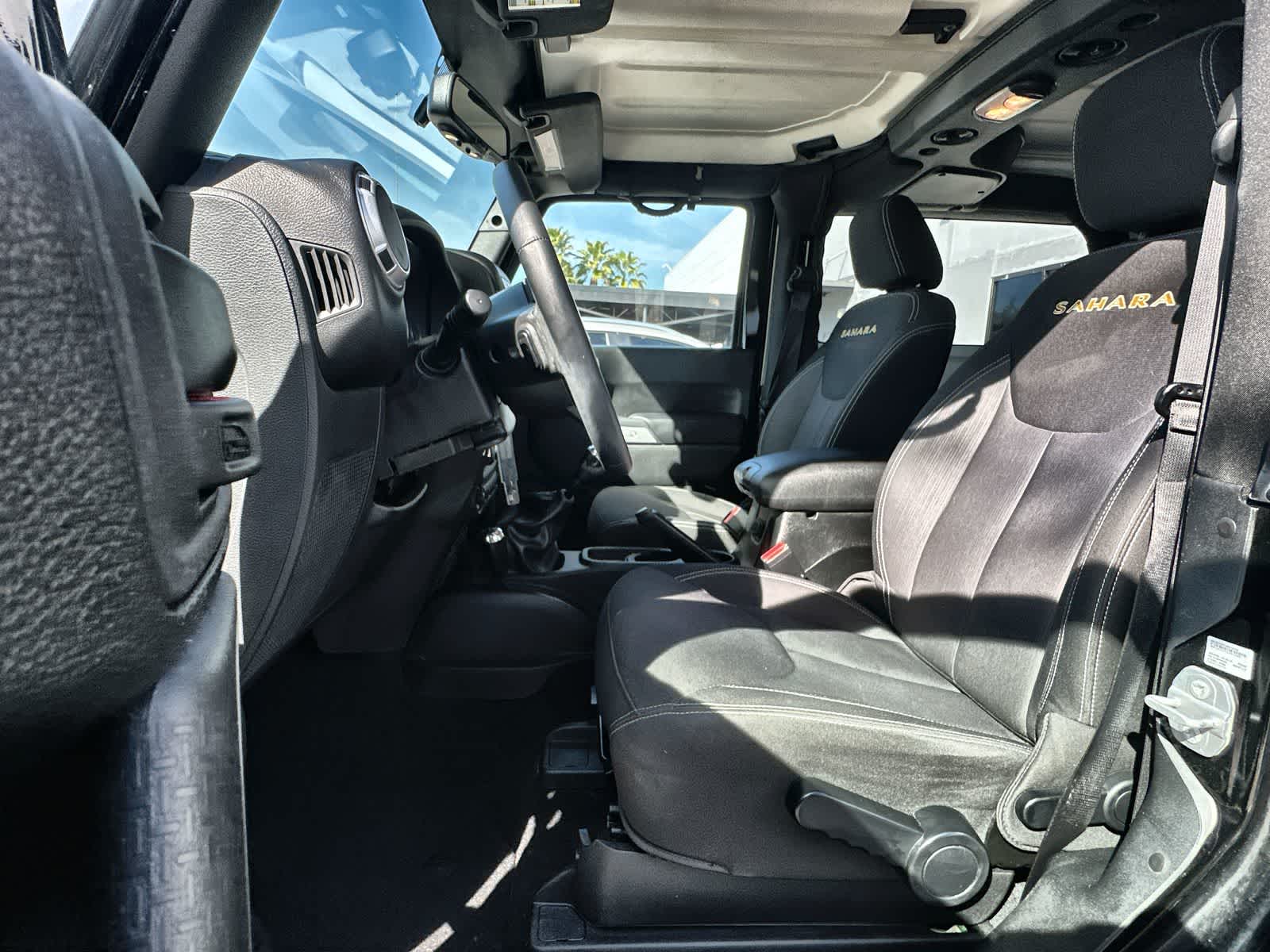 Thumbnail: 2015 Jeep Wrangler - 11