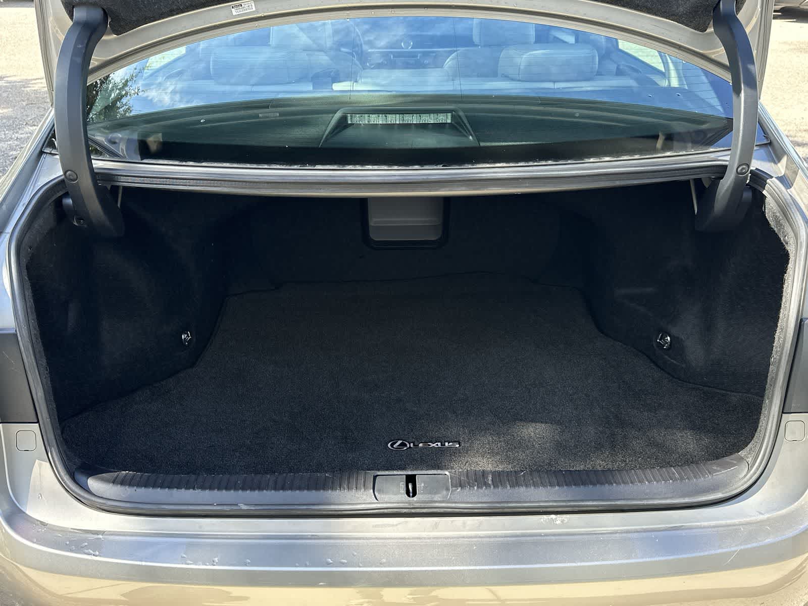 Thumbnail: 2016 Lexus ES - 19