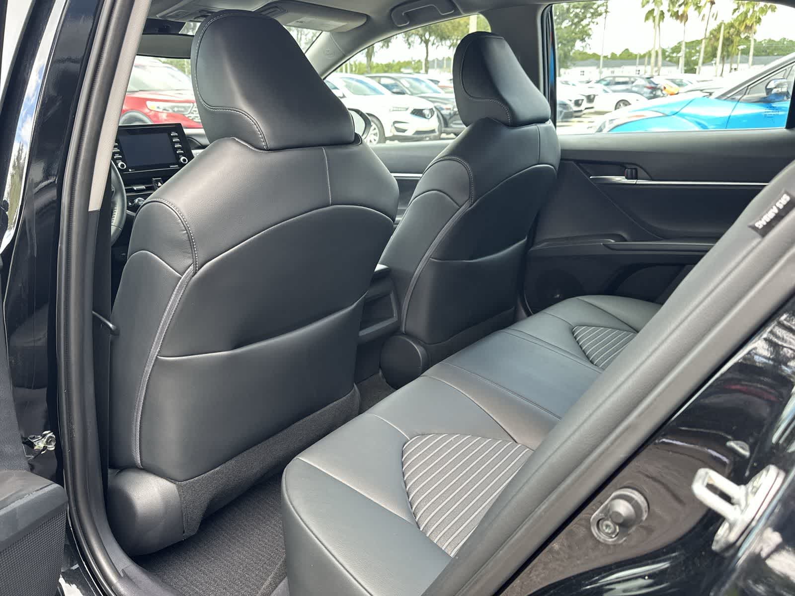 Thumbnail: 2022 Toyota Camry - 12