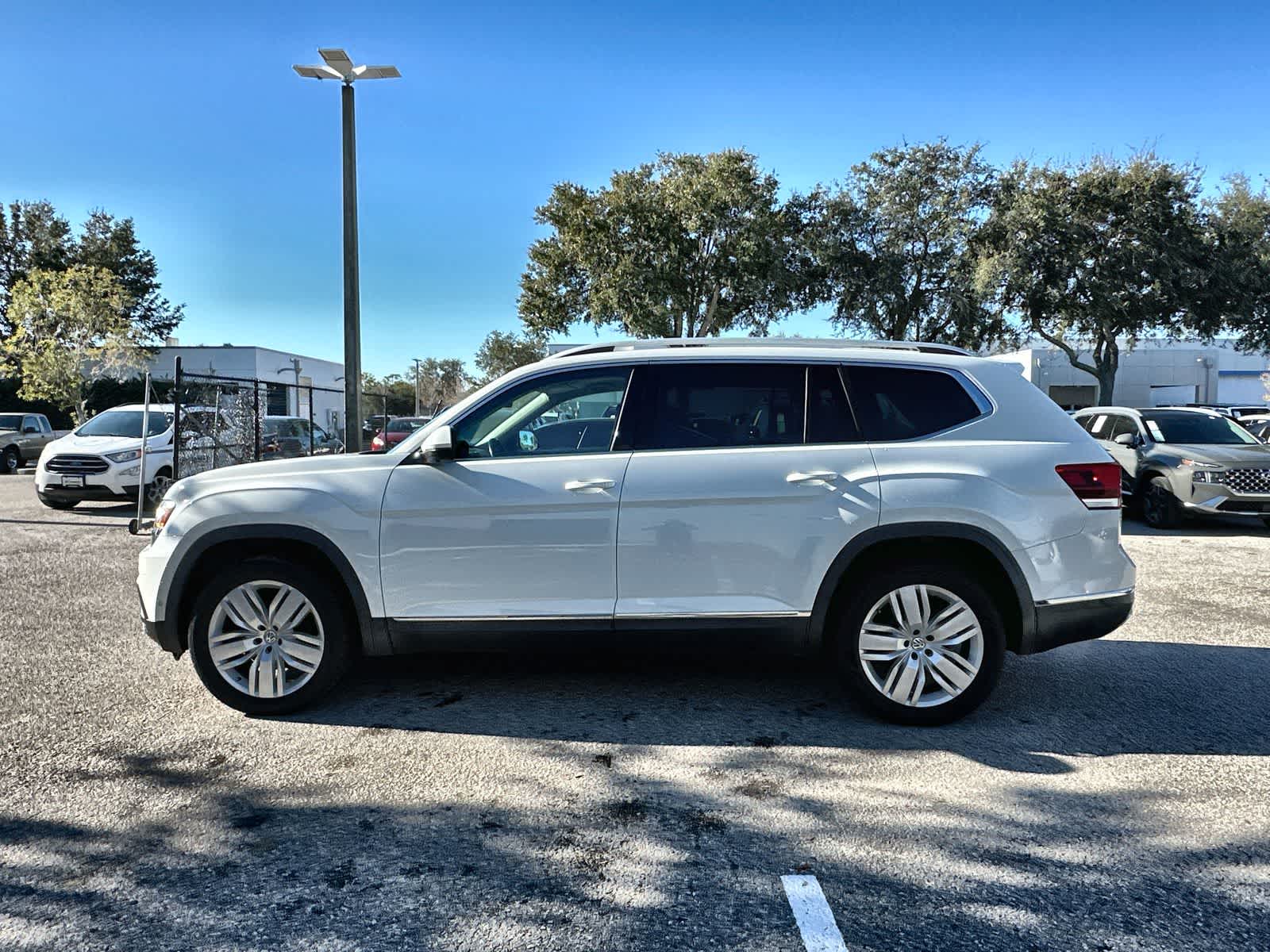 Thumbnail: 2018 Volkswagen Atlas - 2