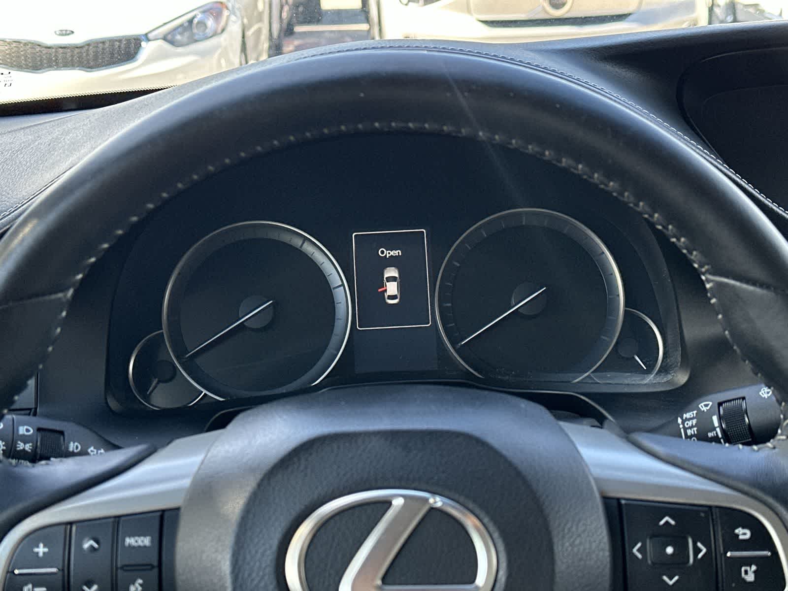 Thumbnail: 2016 Lexus ES - 17