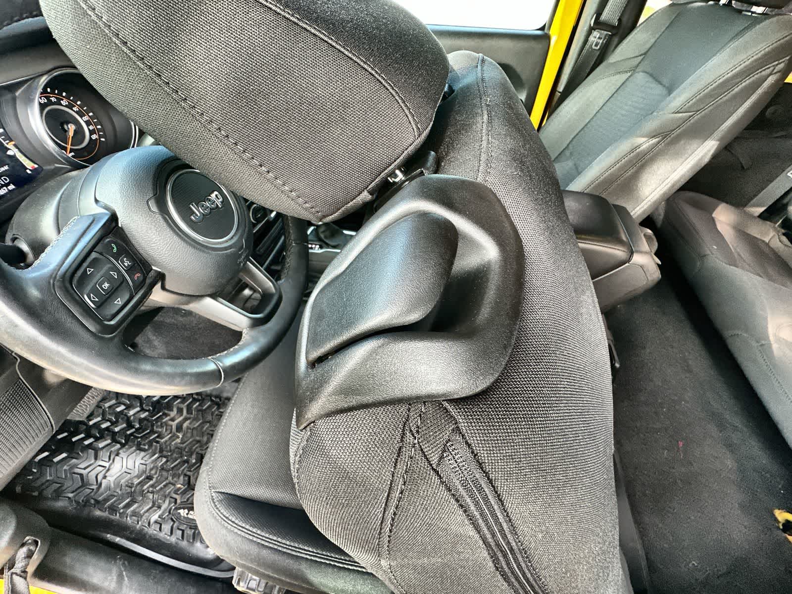 Thumbnail: 2021 Jeep Wrangler - 12