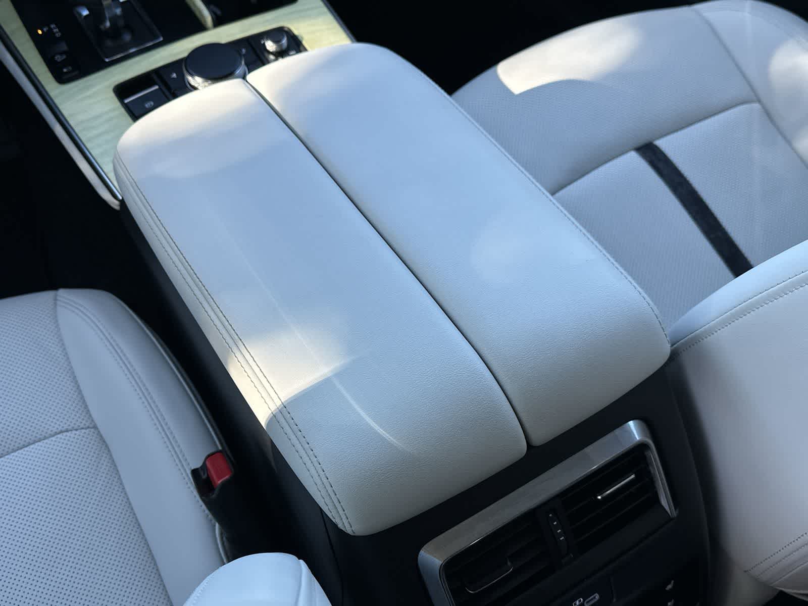 Thumbnail: 2025 Mazda CX-90 - 16