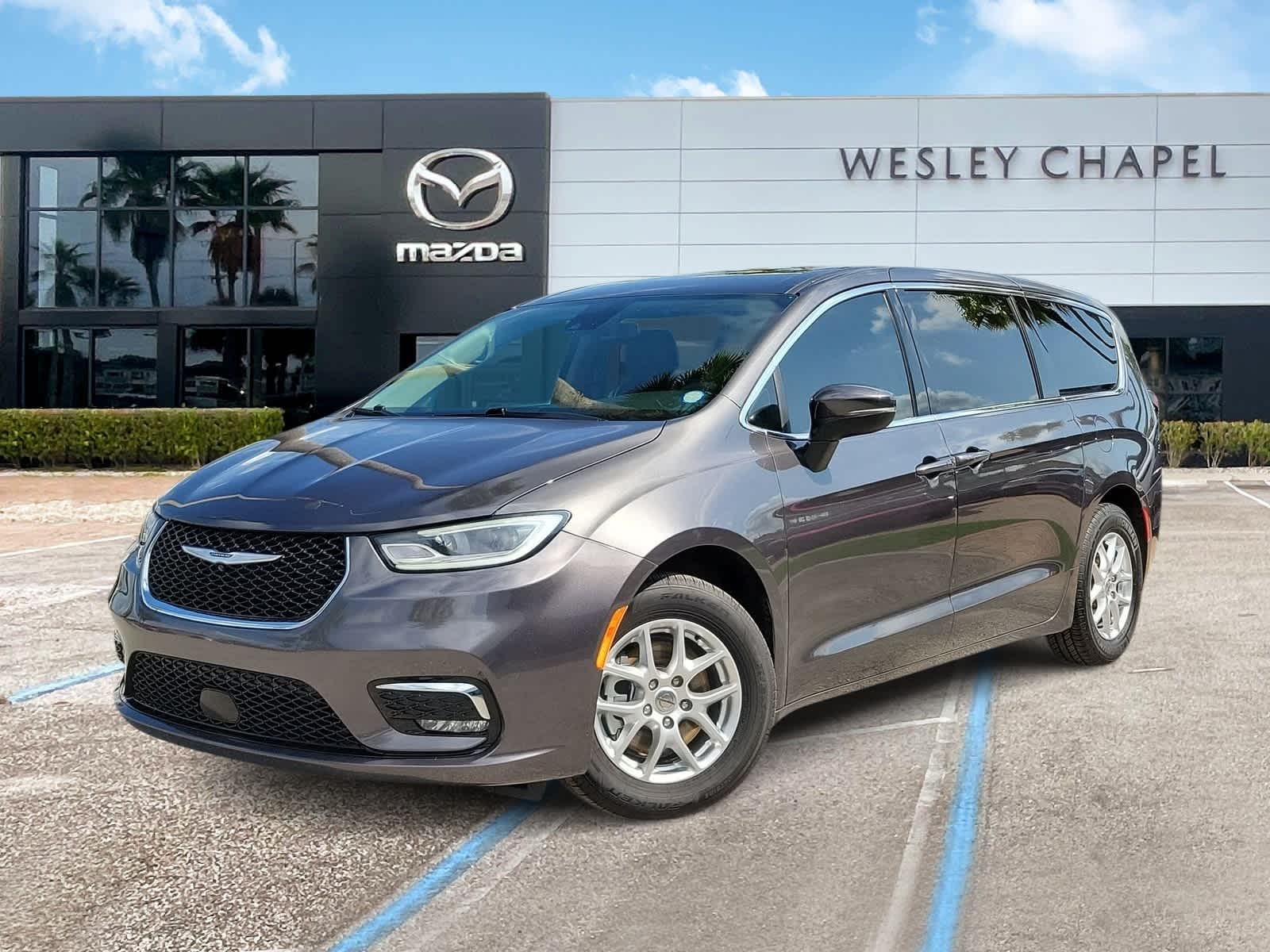 2023 Chrysler Pacifica Touring L -
                  Wesley Chapel, FL