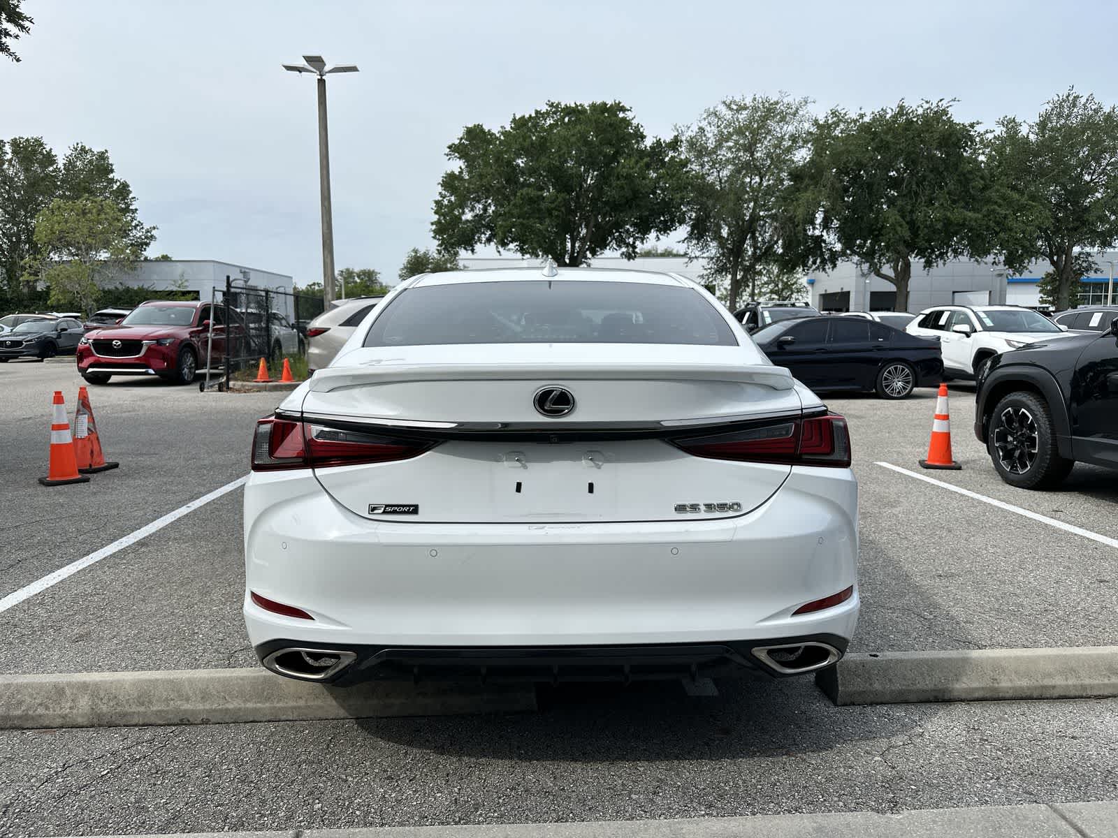 Thumbnail: 2019 Lexus ES - 7