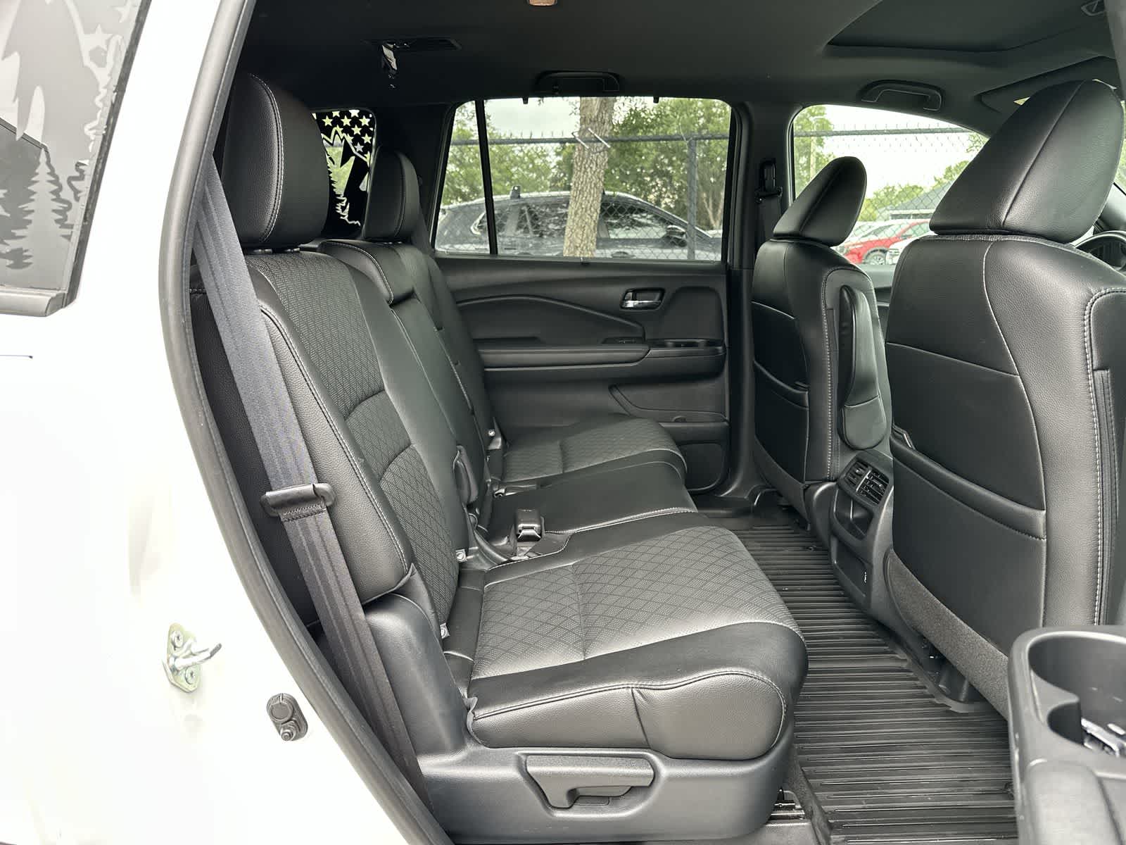Thumbnail: 2021 Honda Passport - 17