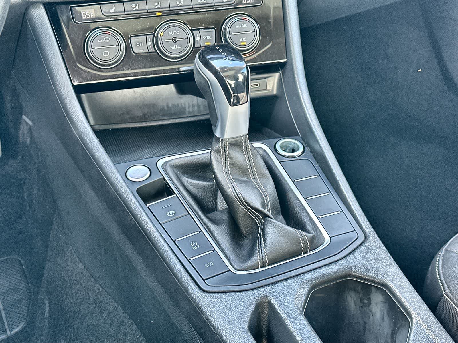 Thumbnail: 2024 Volkswagen Jetta - 17