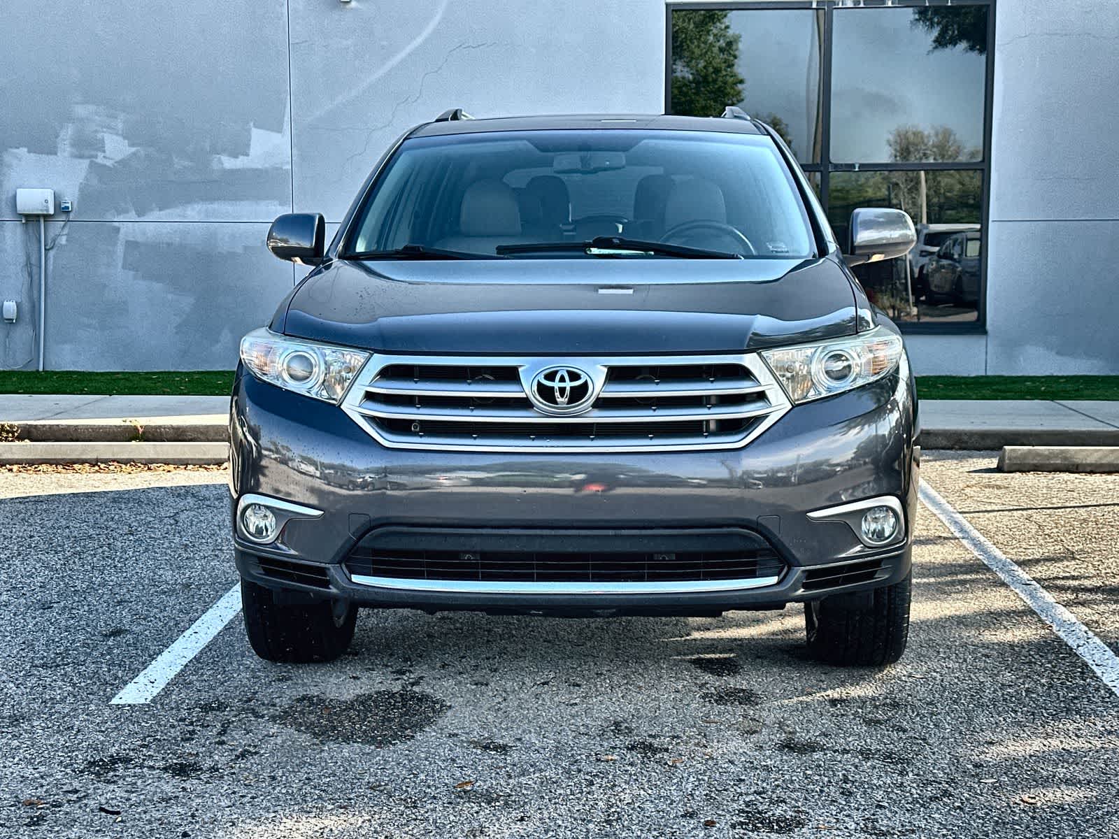 Thumbnail: 2013 Toyota Highlander - 13