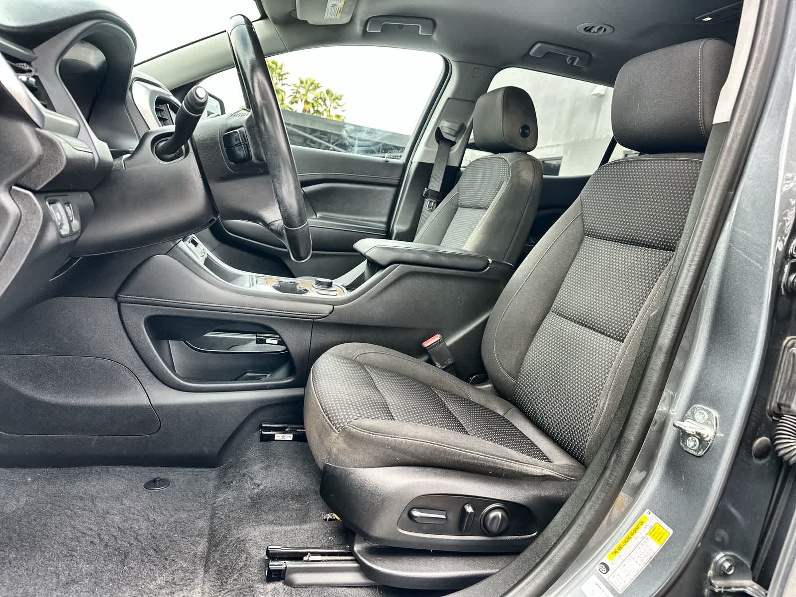 Thumbnail: 2020 GMC Acadia - 3