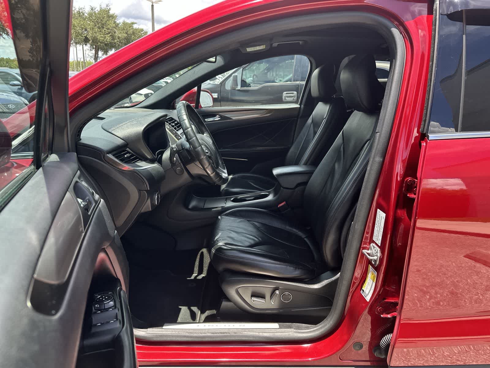 Thumbnail: 2019 Lincoln MKC - 2