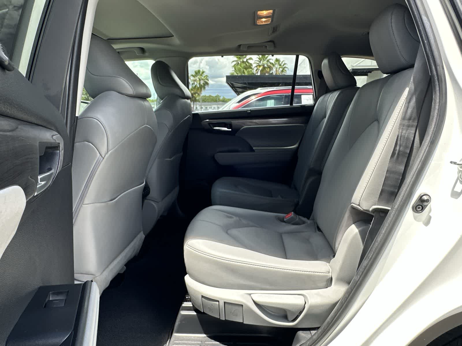Thumbnail: 2021 Toyota Highlander - 13