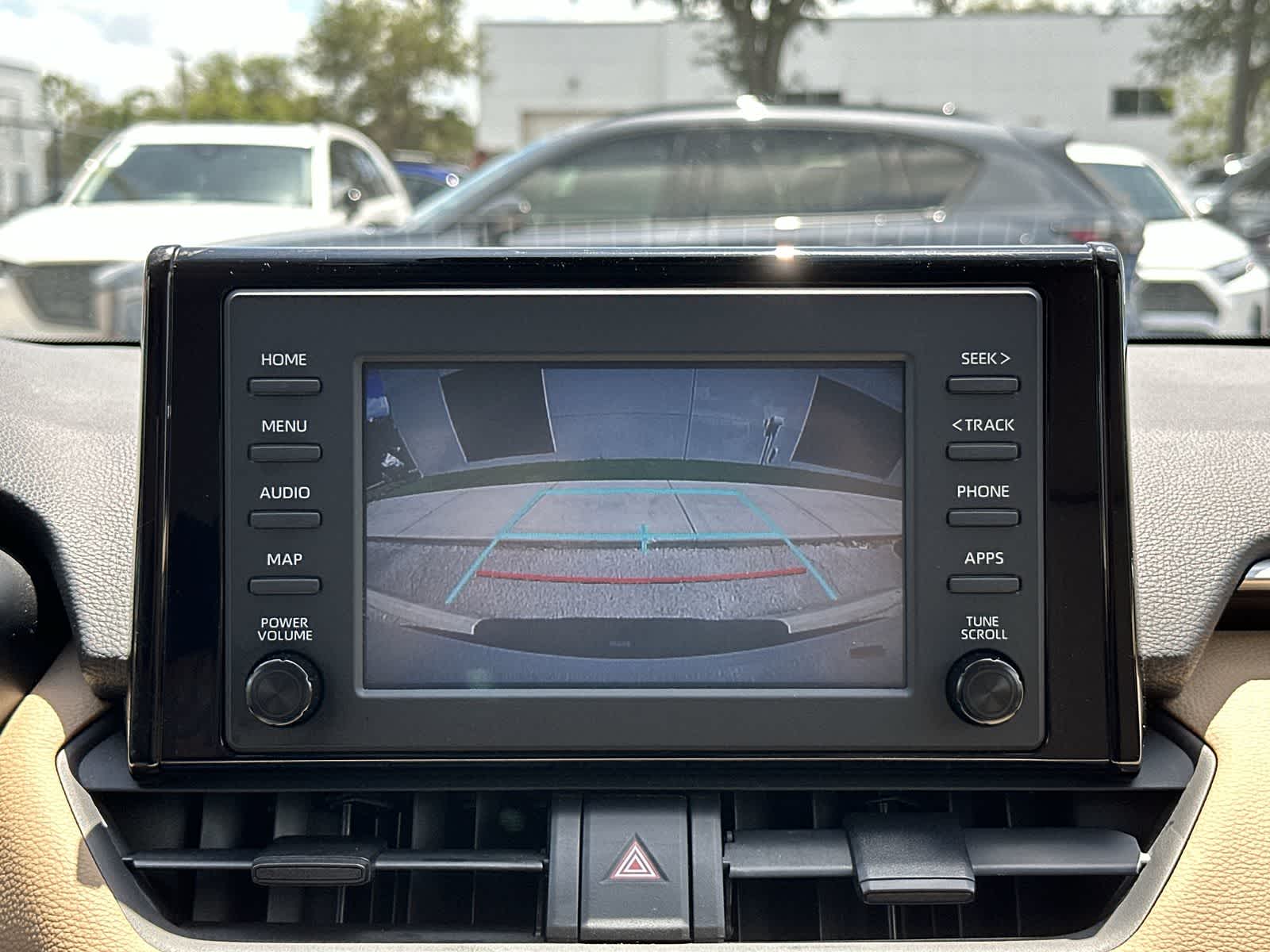 Thumbnail: 2019 Toyota RAV4 - 27