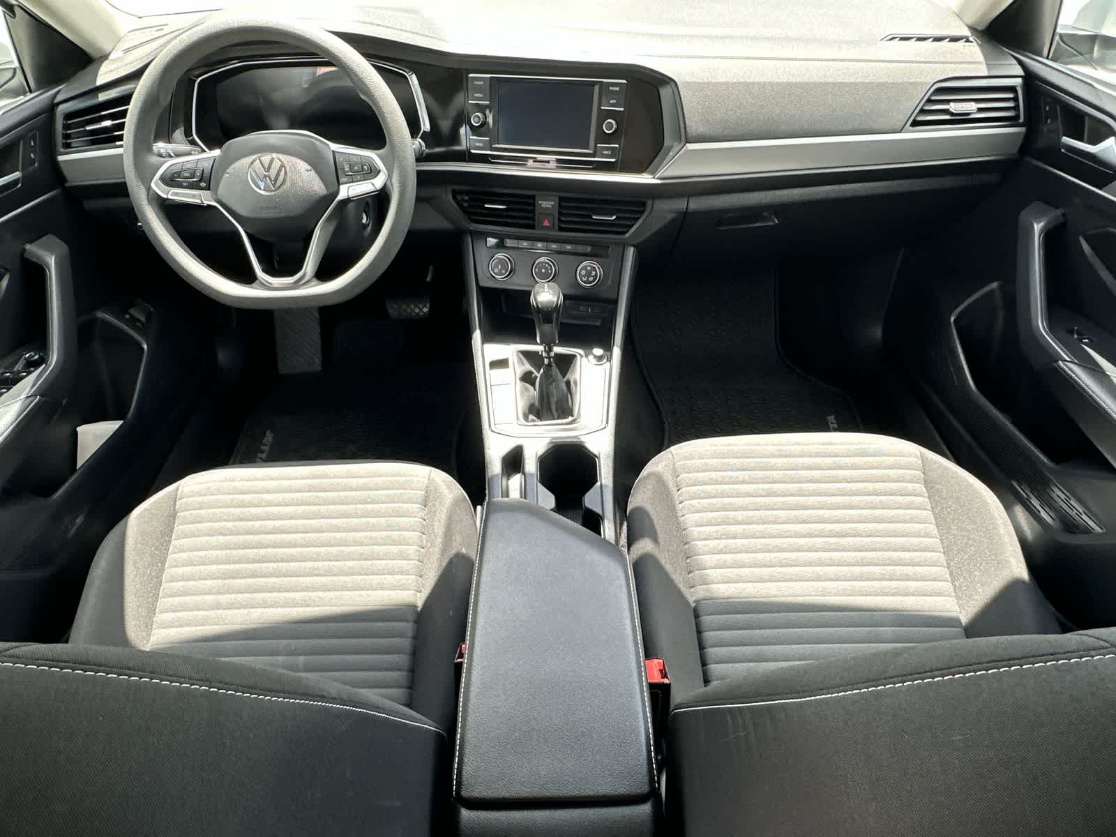 Thumbnail: 2023 Volkswagen Jetta - 10