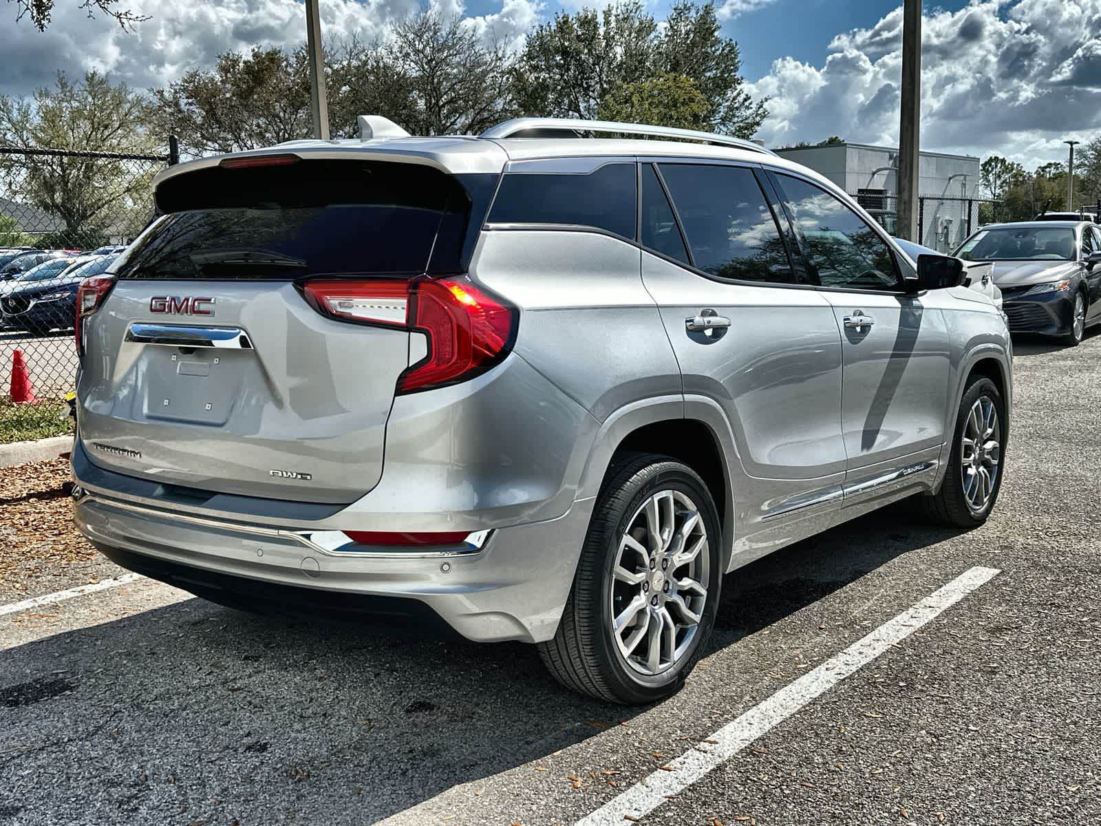 Thumbnail: 2022 GMC Terrain - 8