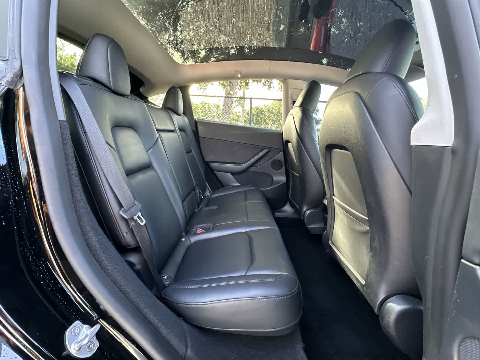 Thumbnail: 2022 Tesla Model Y - 18