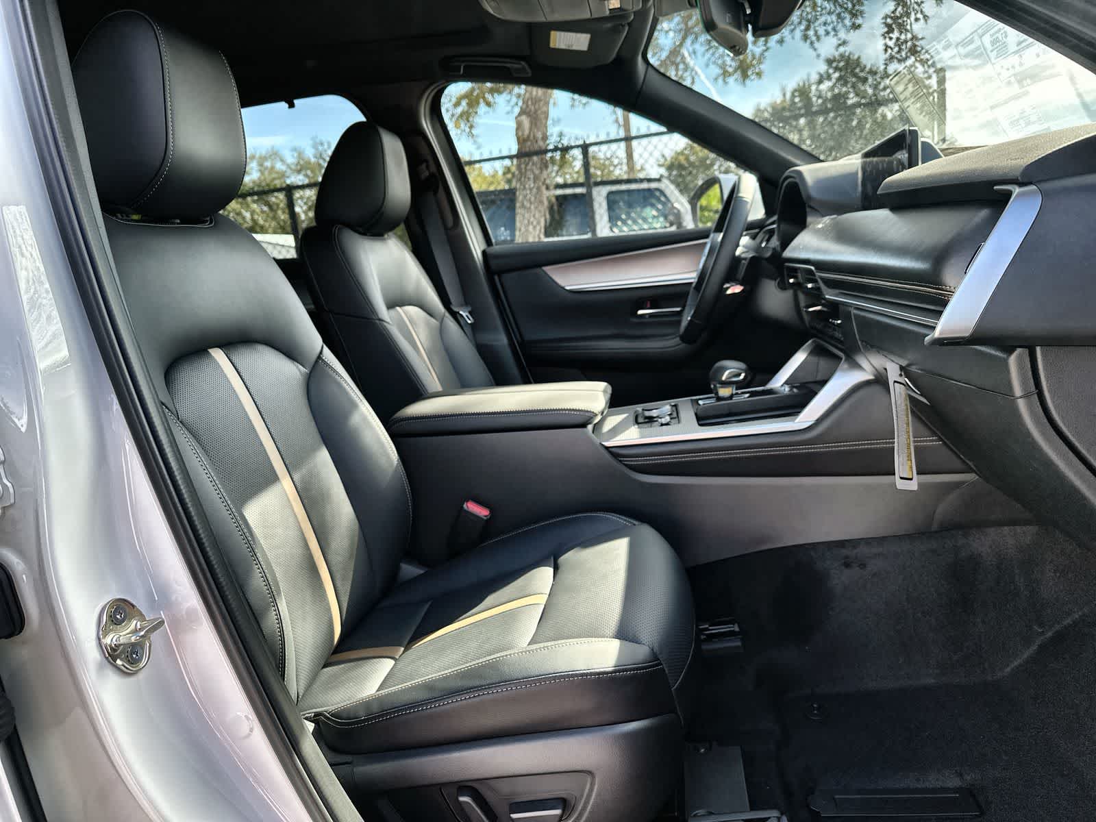 Thumbnail: 2026 Mazda CX-90 - 14