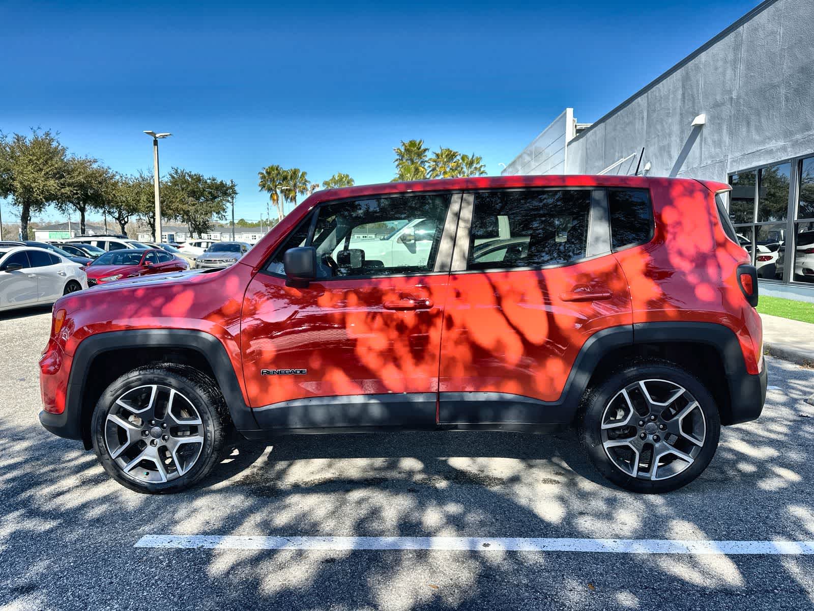 Thumbnail: 2020 Jeep Renegade - 5
